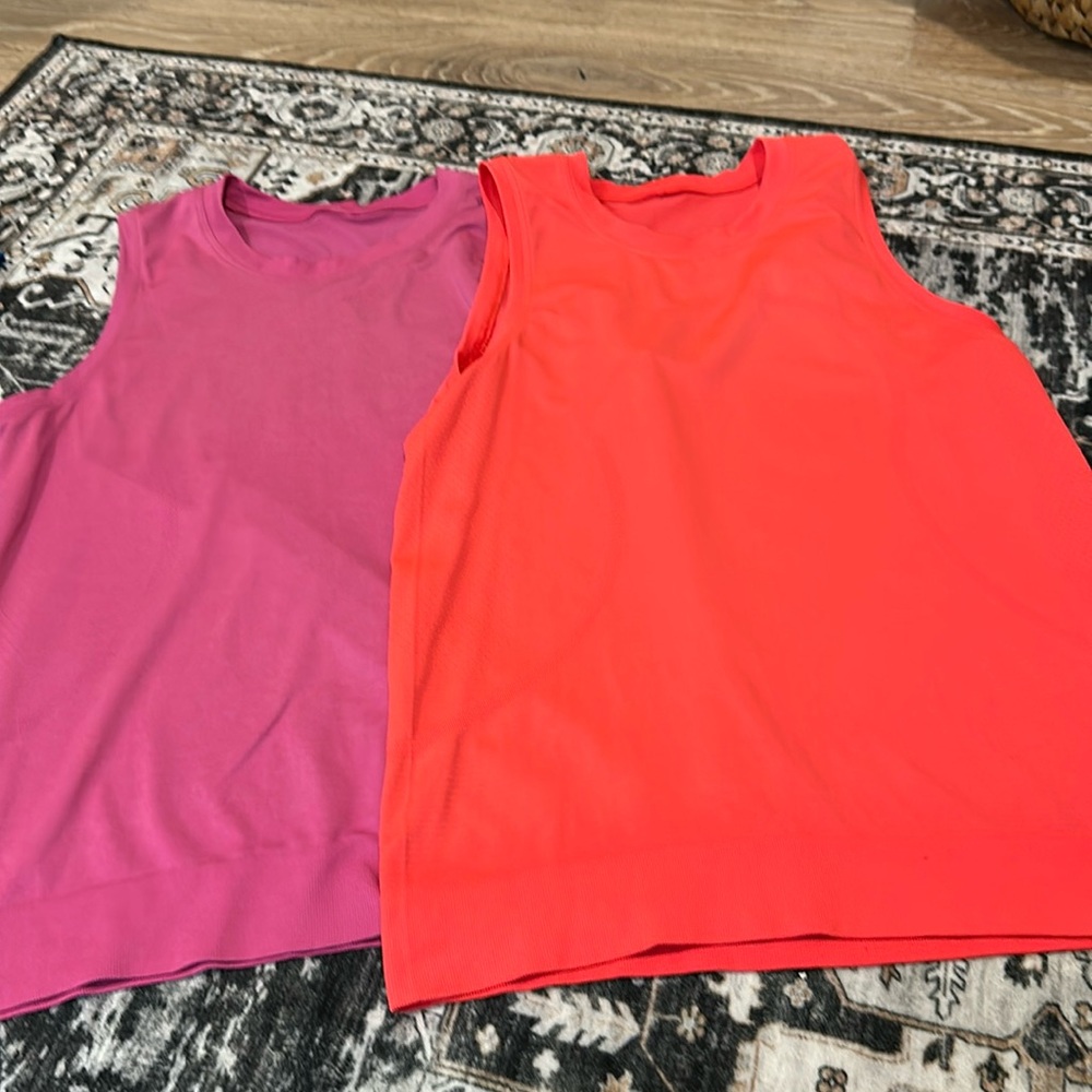 Lululemon relaxed swiftly tank bundle 2